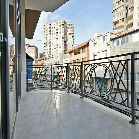 New Apartment In Yerevan City Center Ngoại thất bức ảnh