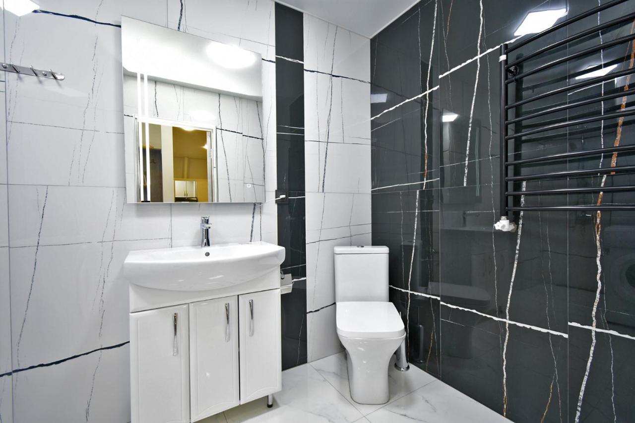 New Apartment In Yerevan City Center Ngoại thất bức ảnh