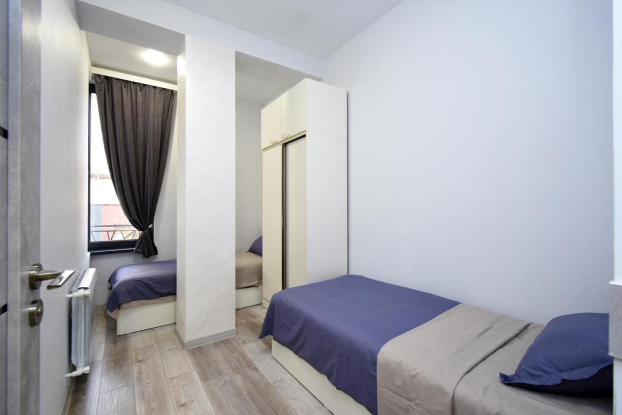 New Apartment In Yerevan City Center Ngoại thất bức ảnh